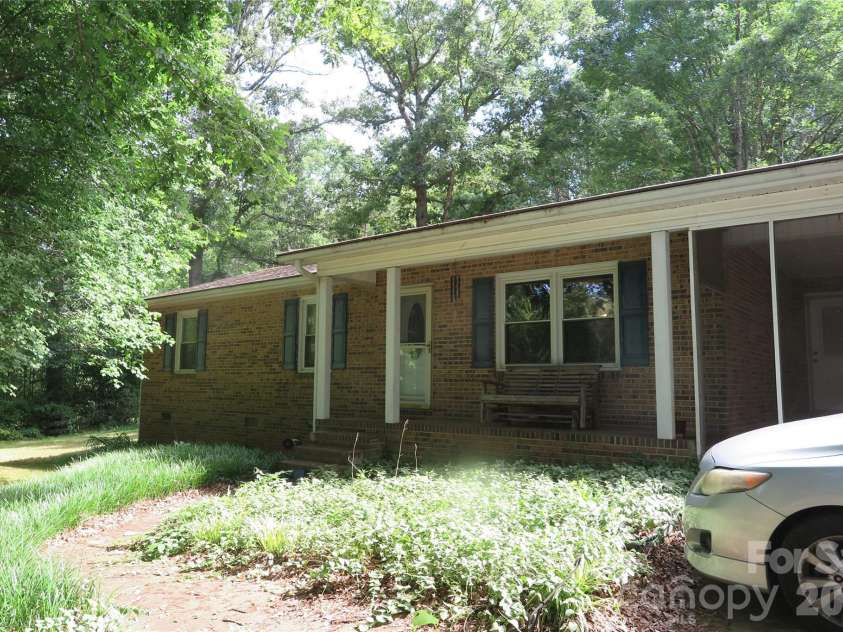 112 Glenn Oaks Drive, Lawndale, NC 28090.  MLS# CAR4390647, YatesRealty ID 28521. 