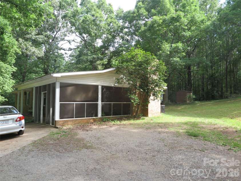 112 Glenn Oaks Drive, Lawndale, NC 28090.  MLS# CAR4390647, YatesRealty ID 28521. 