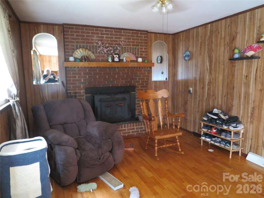 112 Glenn Oaks Drive, Lawndale, NC 28090.  MLS# CAR4390647, YatesRealty ID 28521. 