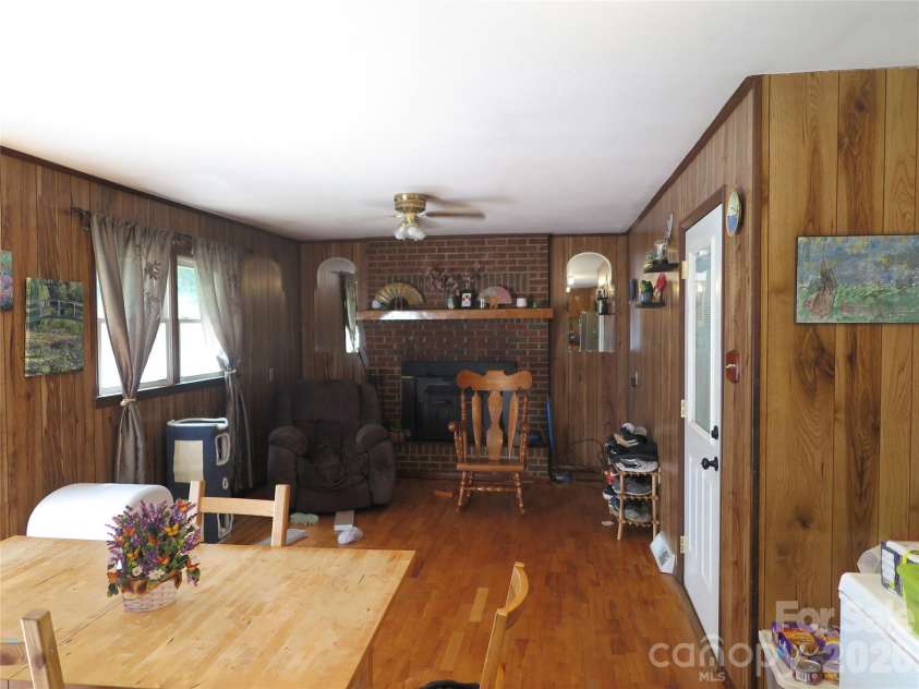 112 Glenn Oaks Drive, Lawndale, NC 28090.  MLS# CAR4390647, YatesRealty ID 28521. 