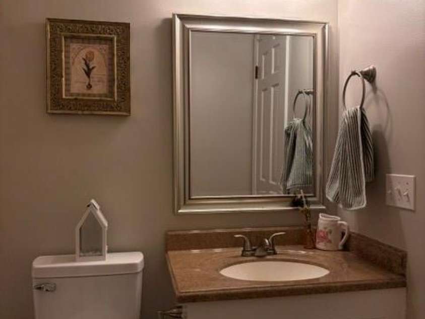 4617 Oakwood Circle, Gastonia, NC 28056.  MLS# CAR4390480, YatesRealty ID 28522. 