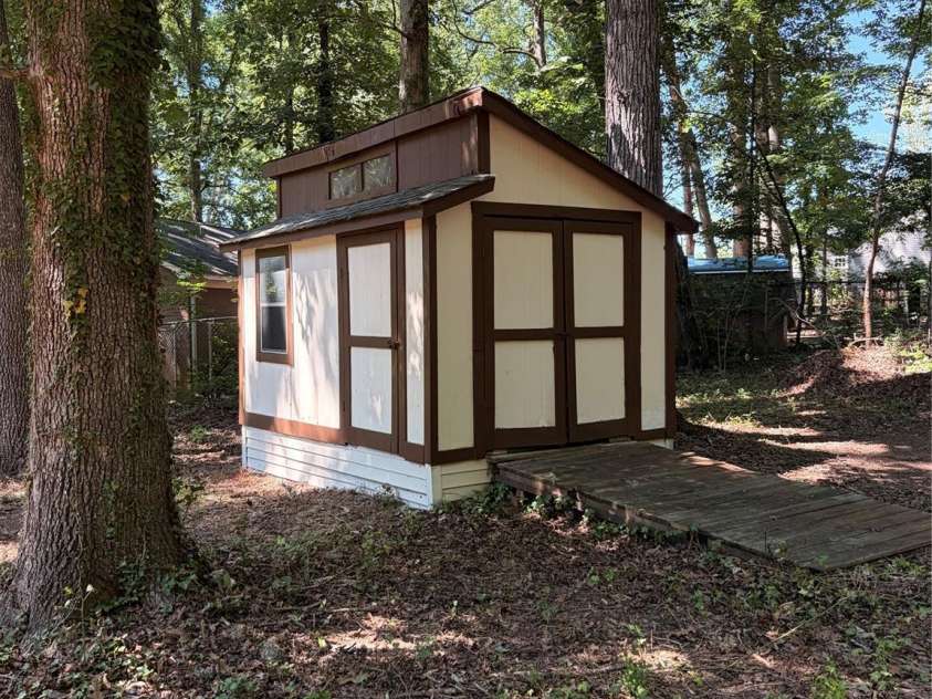 4617 Oakwood Circle, Gastonia, NC 28056.  MLS# CAR4390480, YatesRealty ID 28522. 8 X 12 Storage Bldg.