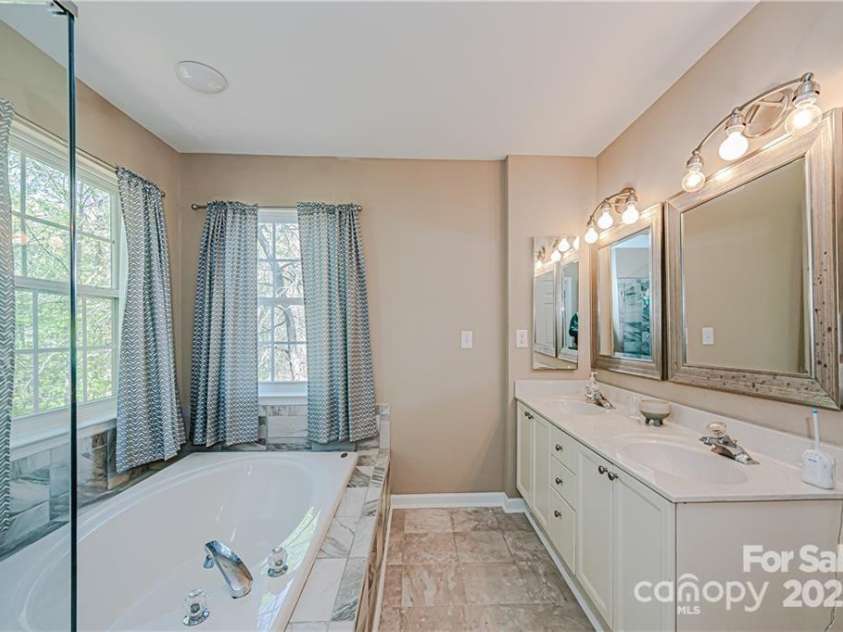 116 Doby Creek Court, Fort Mill, SC 29715.  MLS# CAR4280037, YatesRealty ID 28523. Primary Bathroom
