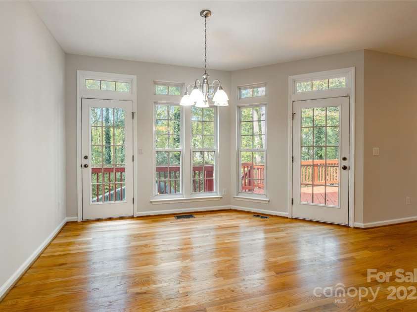 116 Doby Creek Court, Fort Mill, SC 29715.  MLS# CAR4314924, YatesRealty ID 28523. Breakfast nook with bay window
