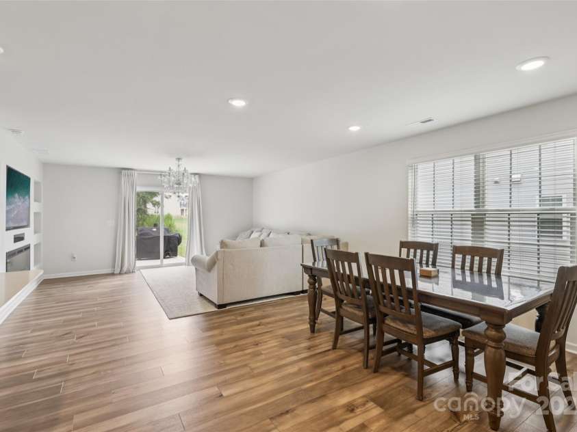 383 Hollingswood Drive, Statesville, NC 28625.  MLS# CAR4282875, YatesRealty ID 28524. 