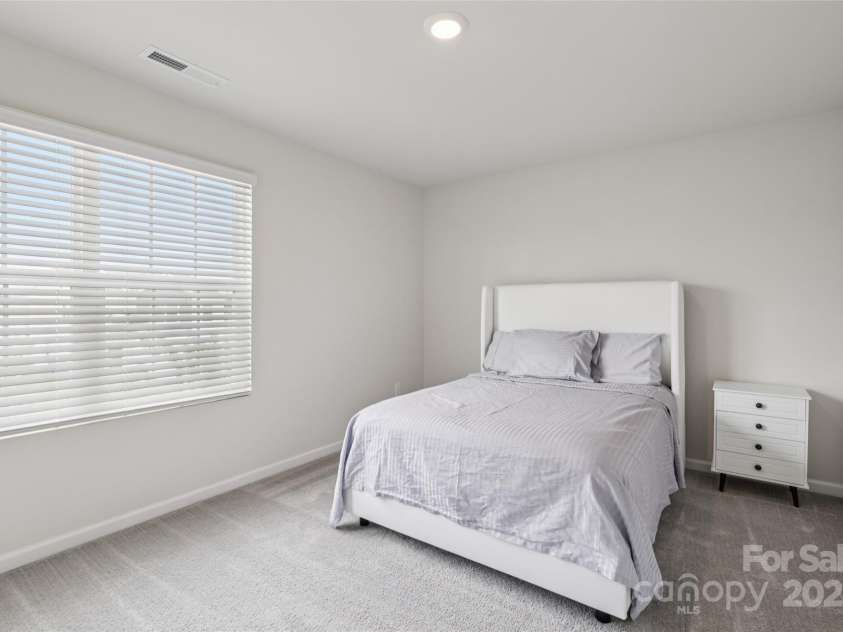 383 Hollingswood Drive, Statesville, NC 28625.  MLS# CAR4282875, YatesRealty ID 28524. 