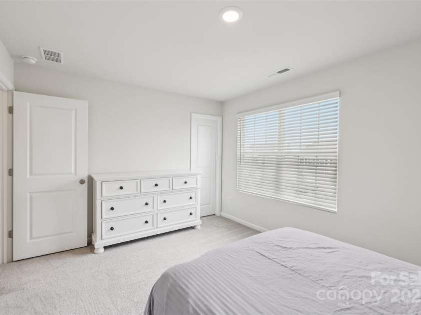 383 Hollingswood Drive, Statesville, NC 28625.  MLS# CAR4282875, YatesRealty ID 28524. 