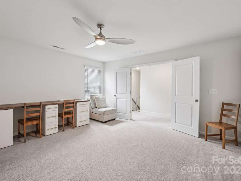 383 Hollingswood Drive, Statesville, NC 28625.  MLS# CAR4282875, YatesRealty ID 28524. 