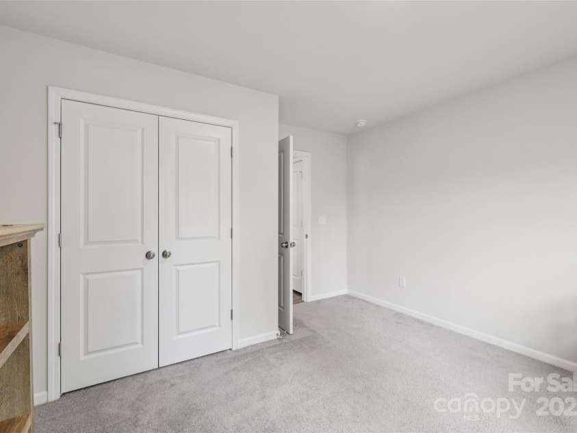 383 Hollingswood Drive, Statesville, NC 28625.  MLS# CAR4282875, YatesRealty ID 28524. 