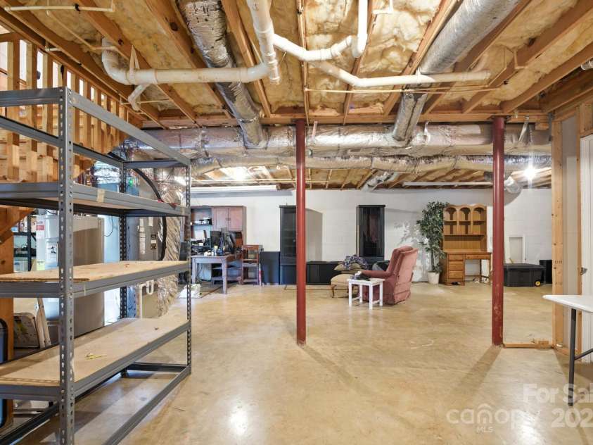 5172 Butner Drive, Hickory, NC 28602.  MLS# CAR4274563, YatesRealty ID 28525. Basement