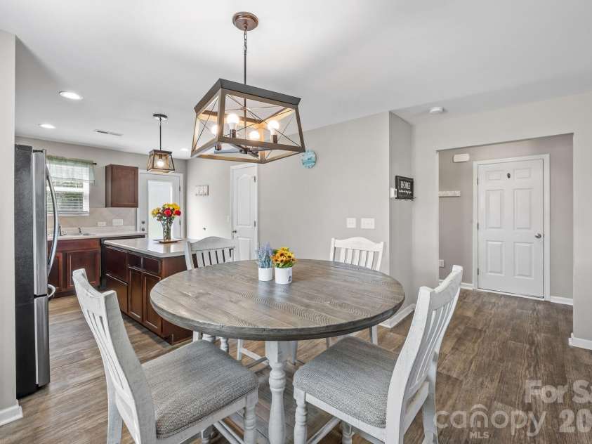 813 Yorkshire Drive, Albemarle, NC 28001.  MLS# CAR4390673, YatesRealty ID 28525. Dining Area