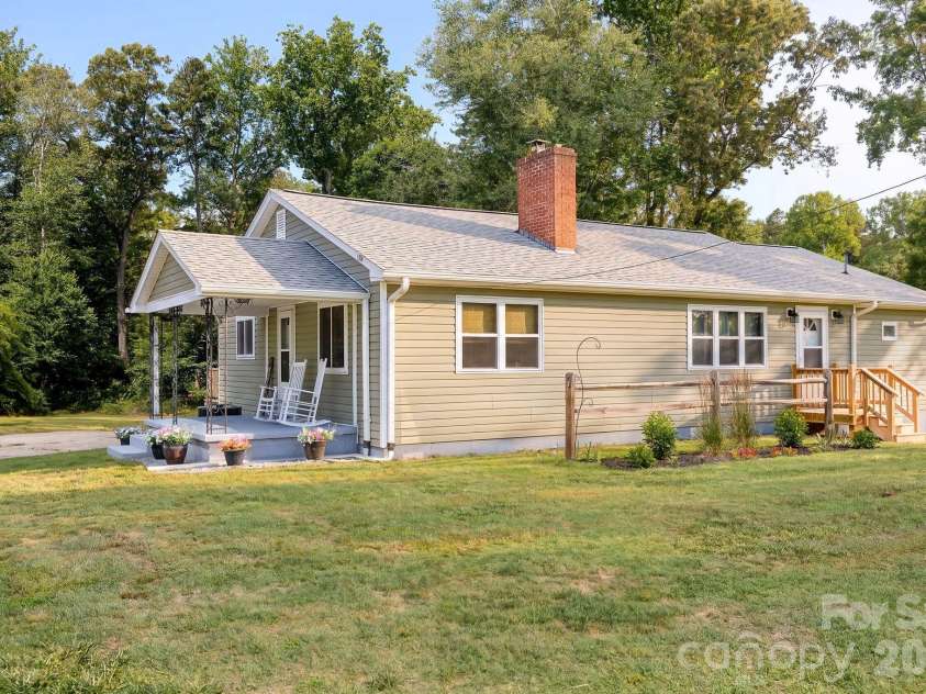 1625 US 601 Highway, Yadkinville, NC 27055.  MLS# CAR4390806, YatesRealty ID 28526. 