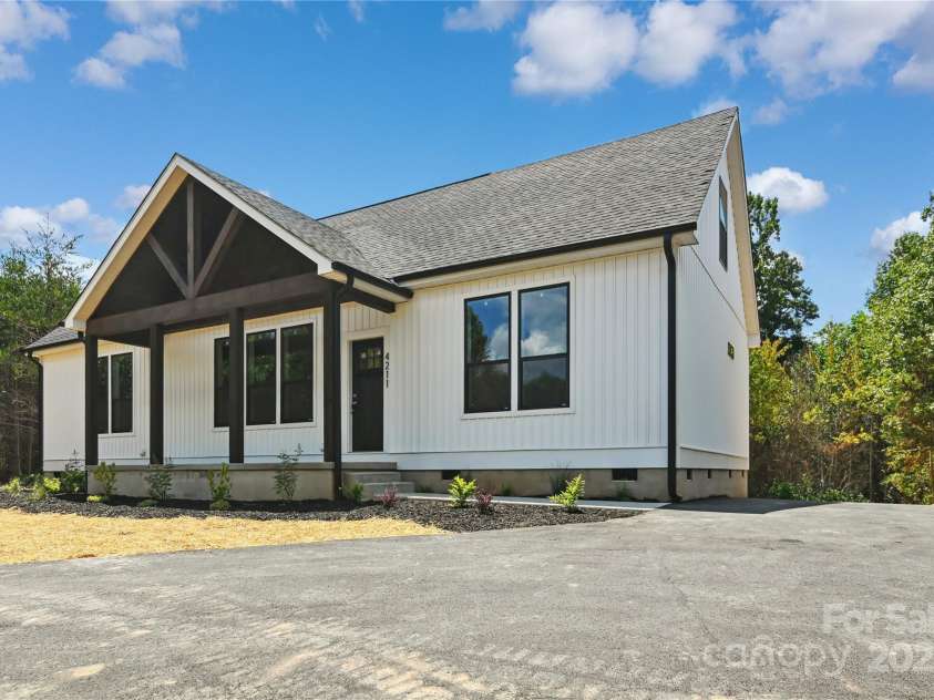 4211 Alpine Trail, Morganton, NC 28655.  MLS# CAR4280217, YatesRealty ID 28526. 