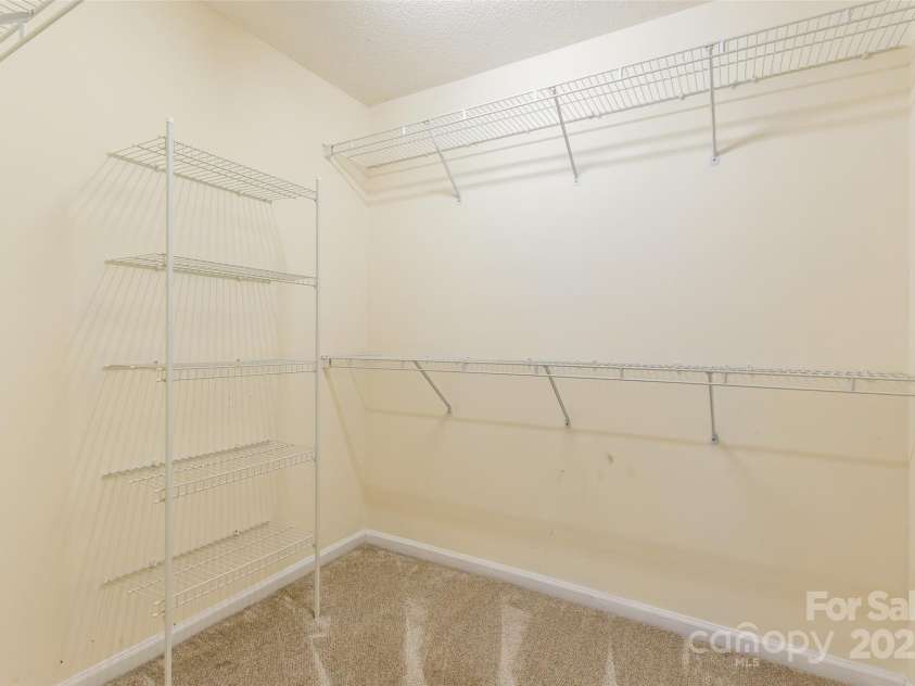 13808 Hatton Cross Drive, Charlotte, NC 28278.  MLS# CAR4284228, YatesRealty ID 28527. 