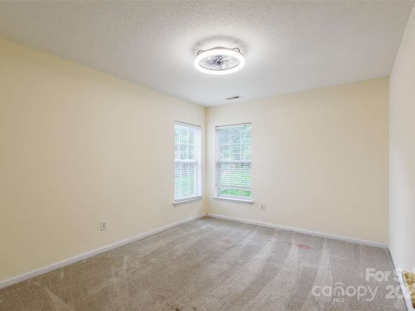 13808 Hatton Cross Drive, Charlotte, NC 28278.  MLS# CAR4284228, YatesRealty ID 28527. 