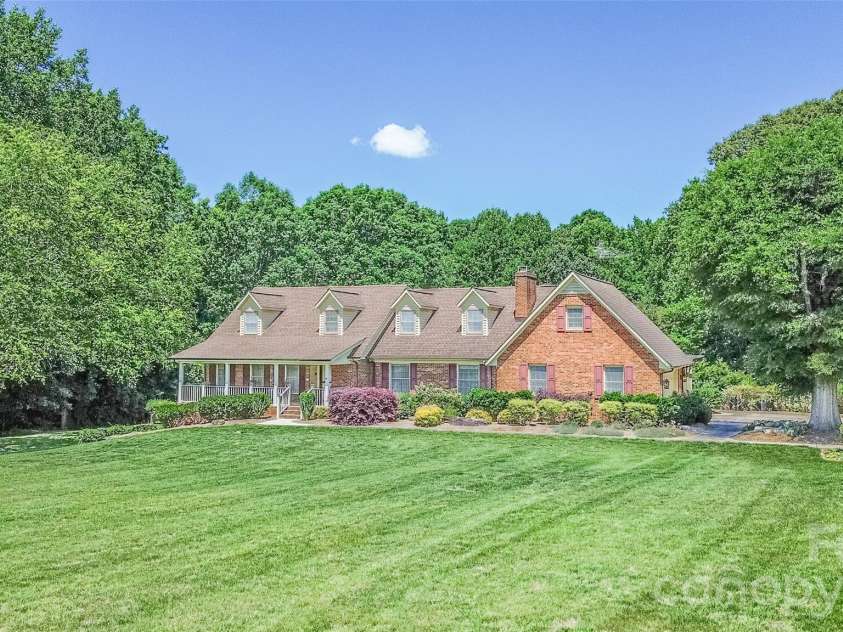 229 Dunlap Gate Road, Statesville, NC 28625.  MLS# CAR4382406, YatesRealty ID 28528. 