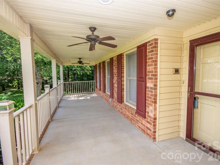 229 Dunlap Gate Road, Statesville, NC 28625.  MLS# CAR4382406, YatesRealty ID 28528. 