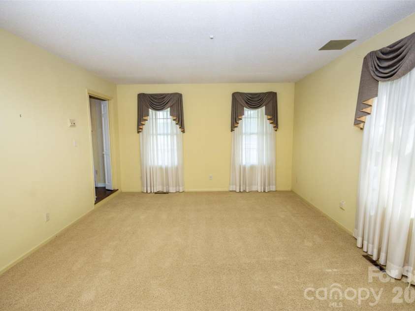 229 Dunlap Gate Road, Statesville, NC 28625.  MLS# CAR4382406, YatesRealty ID 28528. 