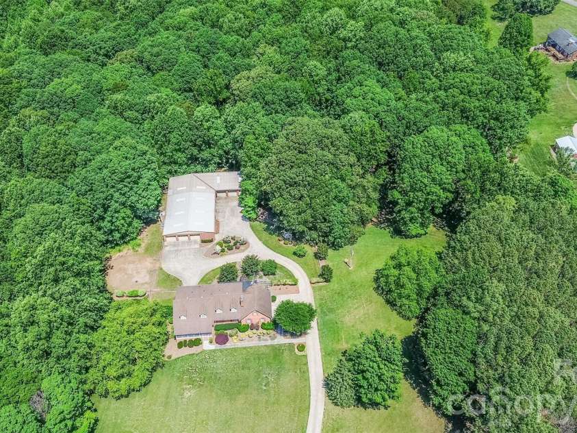 229 Dunlap Gate Road, Statesville, NC 28625.  MLS# CAR4382406, YatesRealty ID 28528. 