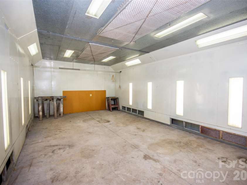 229 Dunlap Gate Road, Statesville, NC 28625.  MLS# CAR4382406, YatesRealty ID 28528. 