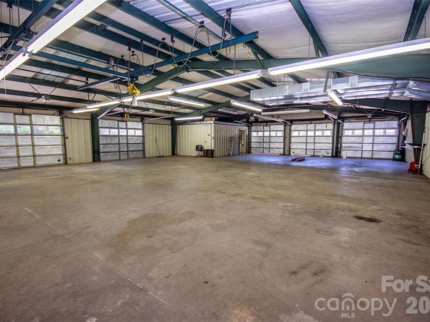 229 Dunlap Gate Road, Statesville, NC 28625.  MLS# CAR4382406, YatesRealty ID 28528. 