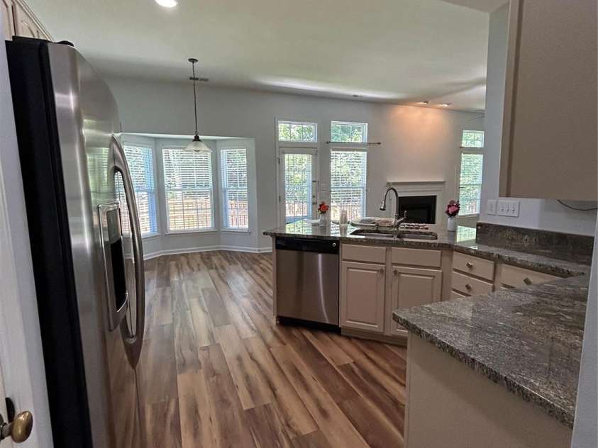 630 Springhouse Place, Clover, SC 29710.  MLS# CAR4278014, YatesRealty ID 28528. Kitchen