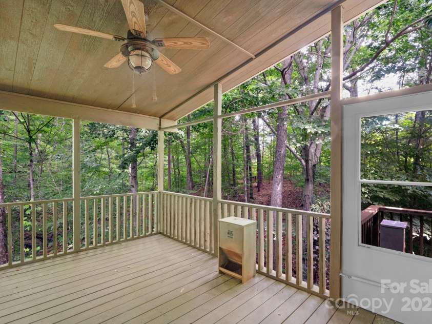 195 Azalea Road, Mooresville, NC 28115.  MLS# CAR4278214, YatesRealty ID 28529. 