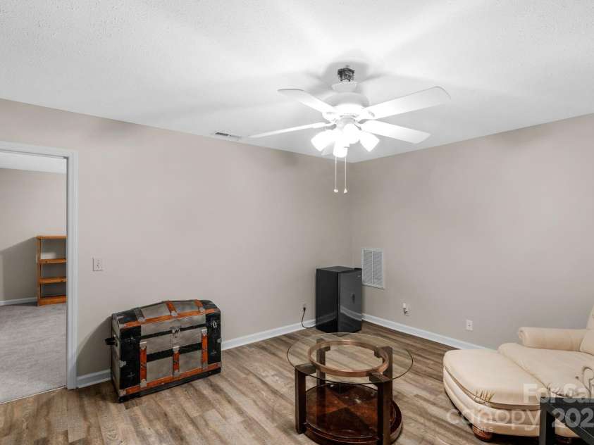 195 Azalea Road, Mooresville, NC 28115.  MLS# CAR4278214, YatesRealty ID 28529. 