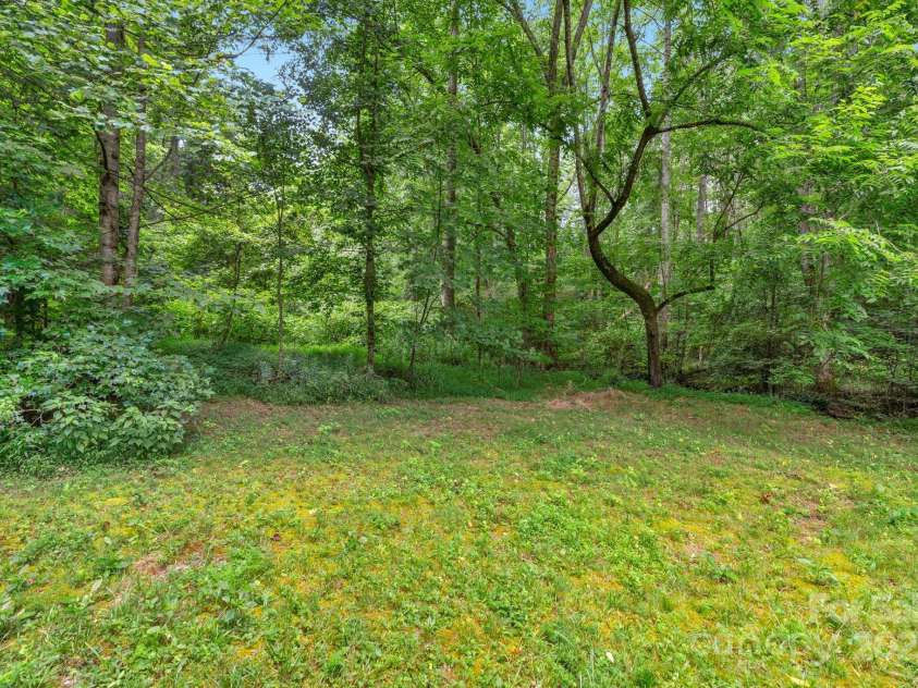 195 Azalea Road, Mooresville, NC 28115.  MLS# CAR4278214, YatesRealty ID 28529. 