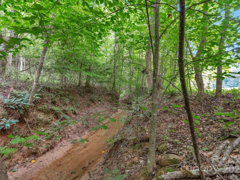 195 Azalea Road, Mooresville, NC 28115.  MLS# CAR4278214, YatesRealty ID 28529. 