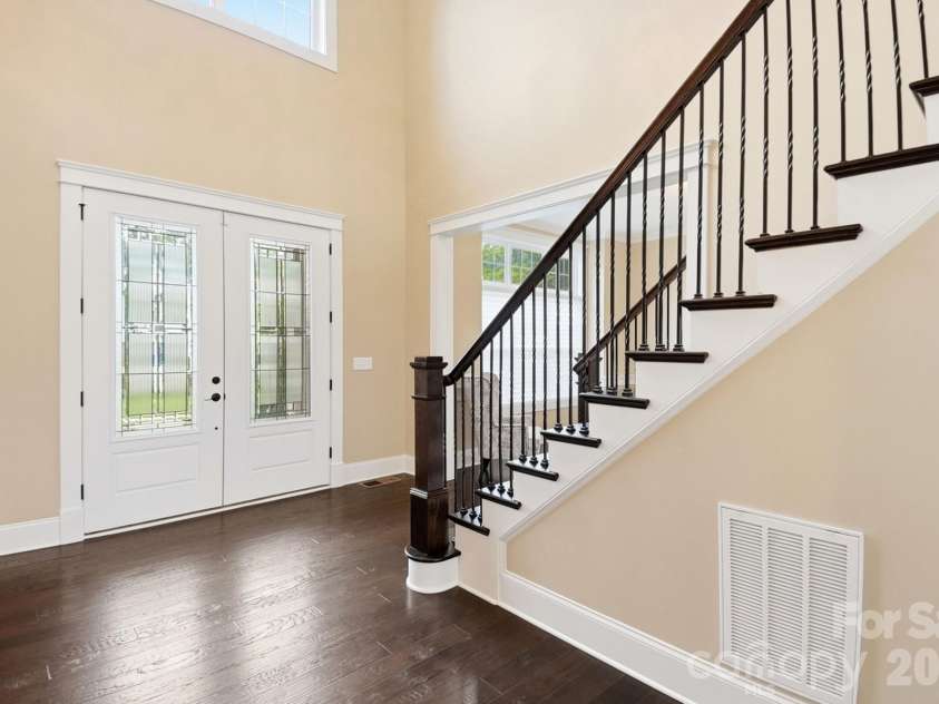 7626 Deerfield Manor Drive, Charlotte, NC 28270.  MLS# CAR4383264, YatesRealty ID 28529. 