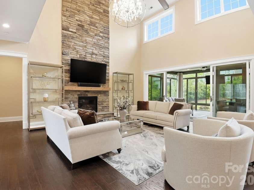 7626 Deerfield Manor Drive, Charlotte, NC 28270.  MLS# CAR4383264, YatesRealty ID 28529. 