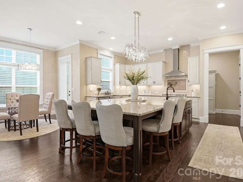 7626 Deerfield Manor Drive, Charlotte, NC 28270.  MLS# CAR4383264, YatesRealty ID 28529. 