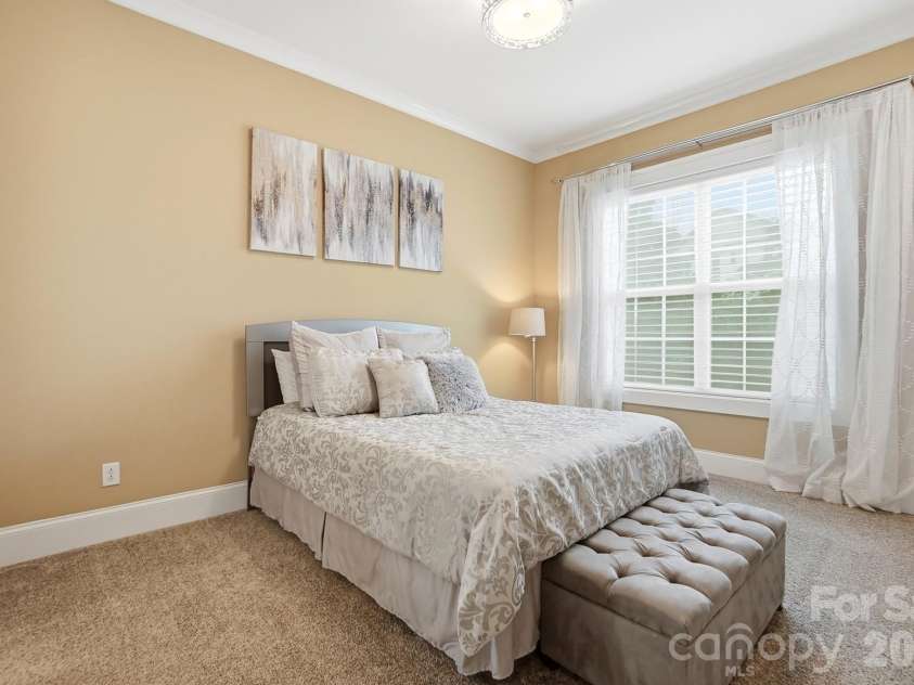 7626 Deerfield Manor Drive, Charlotte, NC 28270.  MLS# CAR4383264, YatesRealty ID 28529. 