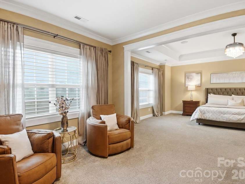 7626 Deerfield Manor Drive, Charlotte, NC 28270.  MLS# CAR4383264, YatesRealty ID 28529. 