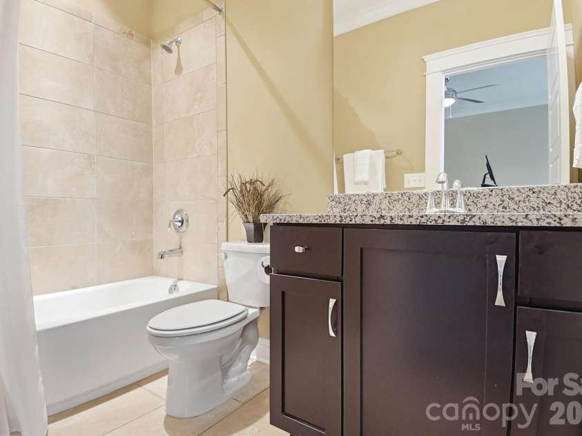 7626 Deerfield Manor Drive, Charlotte, NC 28270.  MLS# CAR4383264, YatesRealty ID 28529. 