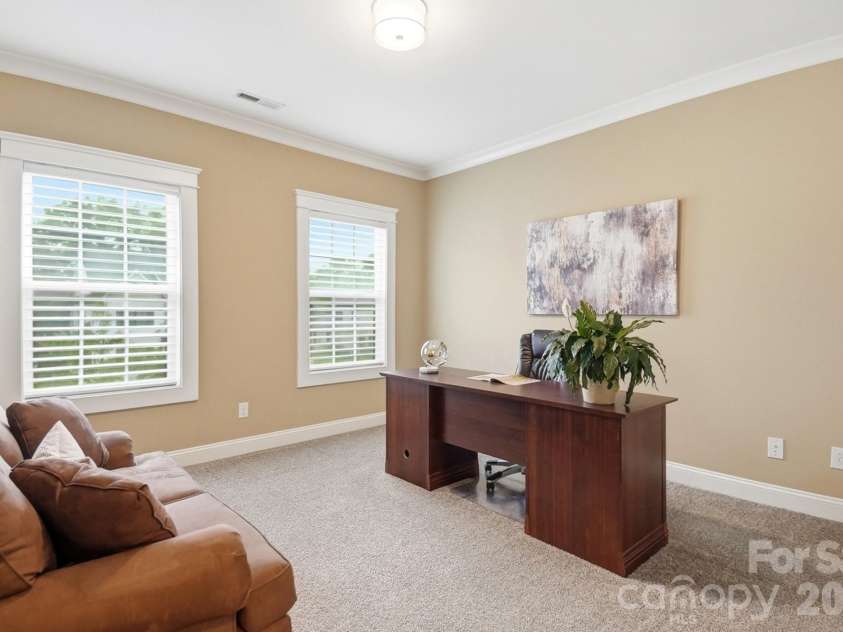 7626 Deerfield Manor Drive, Charlotte, NC 28270.  MLS# CAR4383264, YatesRealty ID 28529. 