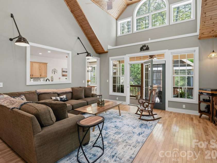 280 Bear River Lodge Trail, Marshall, NC 28753.  MLS# CAR4370579, YatesRealty ID 28530. Open and Airy