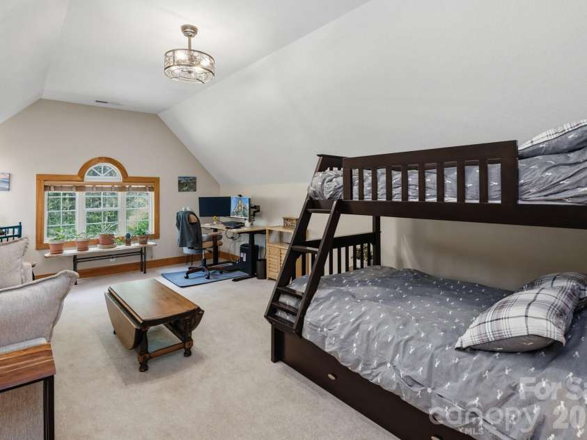 280 Bear River Lodge Trail, Marshall, NC 28753.  MLS# CAR4370579, YatesRealty ID 28530. Versatile Bonus Room