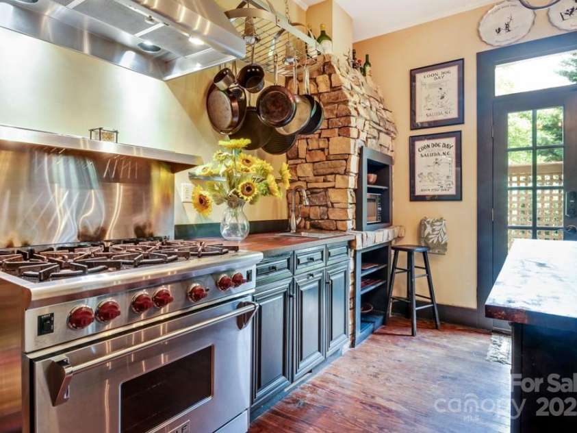 75 Charles Street, Saluda, NC 28773.  MLS# CAR4280162, YatesRealty ID 28531. 