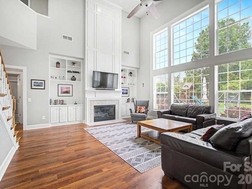 10913 Knight Castle Drive, Charlotte, NC 28277.  MLS# CAR4389242, YatesRealty ID 28532. 