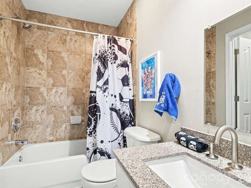 10913 Knight Castle Drive, Charlotte, NC 28277.  MLS# CAR4389242, YatesRealty ID 28532. 