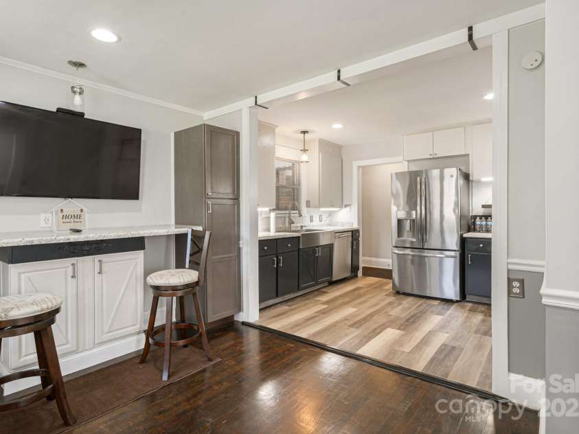 115 Catawba Street, Morganton, NC 28655.  MLS# CAR4269249, YatesRealty ID 28532. Breakfast bar/nook
