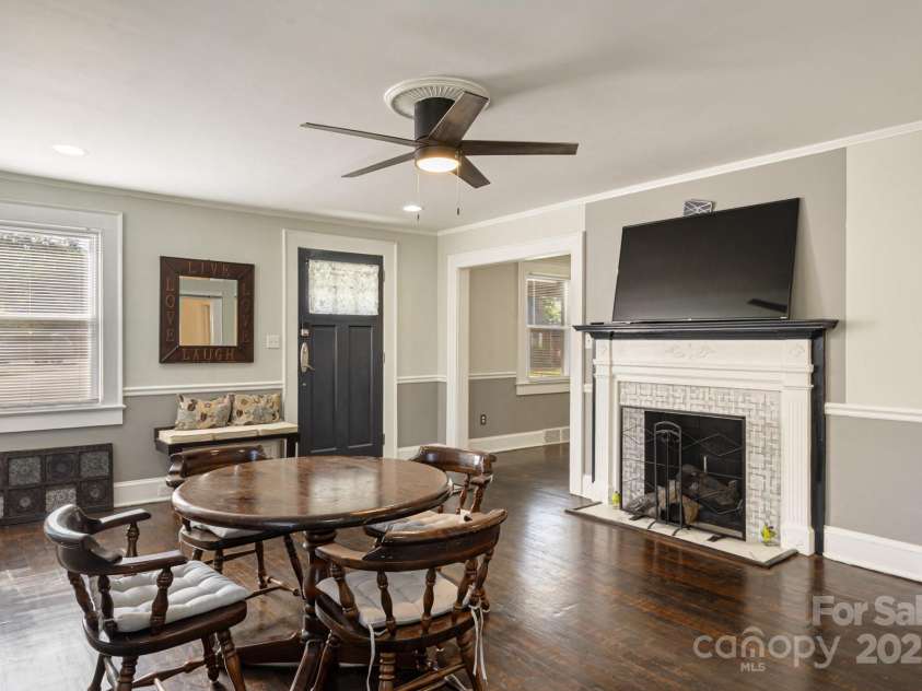 115 Catawba Street, Morganton, NC 28655.  MLS# CAR4269249, YatesRealty ID 28532. Living Room