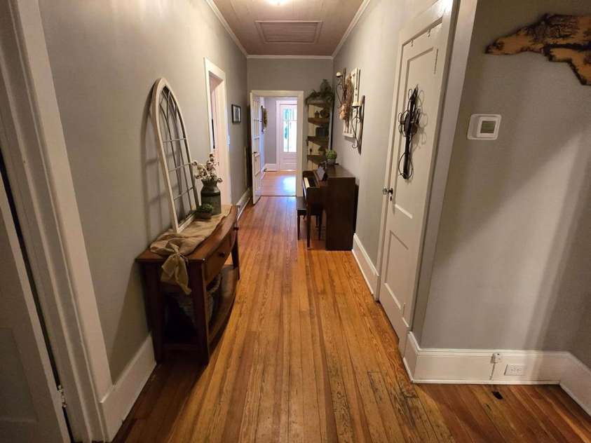 129 Carolina Avenue, Forest City, NC 28043.  MLS# CAR4264480, YatesRealty ID 28533. 