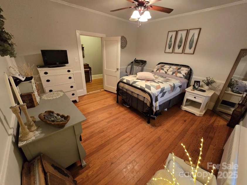 129 Carolina Avenue, Forest City, NC 28043.  MLS# CAR4264480, YatesRealty ID 28533. 