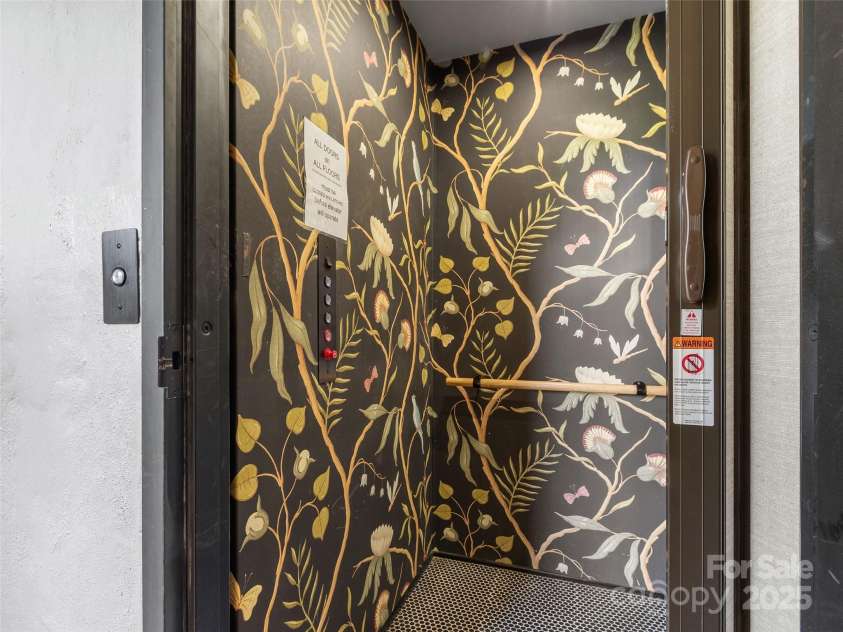 5 Town Square, Burnsville, NC 28714.  MLS# CAR4284216, YatesRealty ID 28535. Condominium Elevator