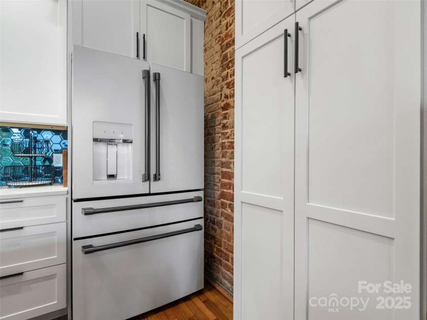 5 Town Square, Burnsville, NC 28714.  MLS# CAR4284216, YatesRealty ID 28535. GE Cafe Refrigerator