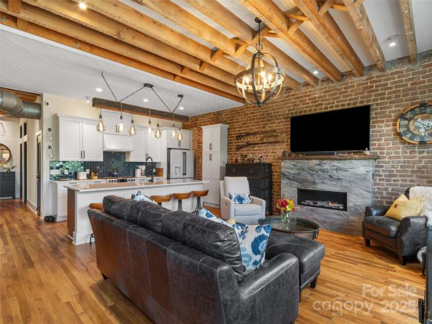 5 Town Square, Burnsville, NC 28714.  MLS# CAR4284216, YatesRealty ID 28535. Living Room