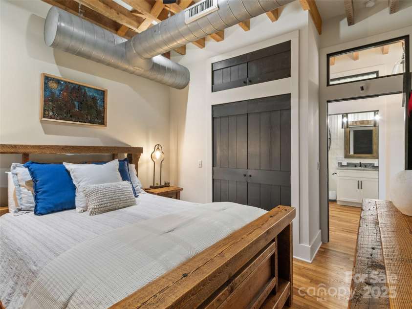 5 Town Square, Burnsville, NC 28714.  MLS# CAR4284216, YatesRealty ID 28535. Second Bedroom